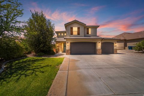 Photo of 2813 E CRIMSON RIDGE DR, Saint George, UT 84790 (MLS # 2167296)