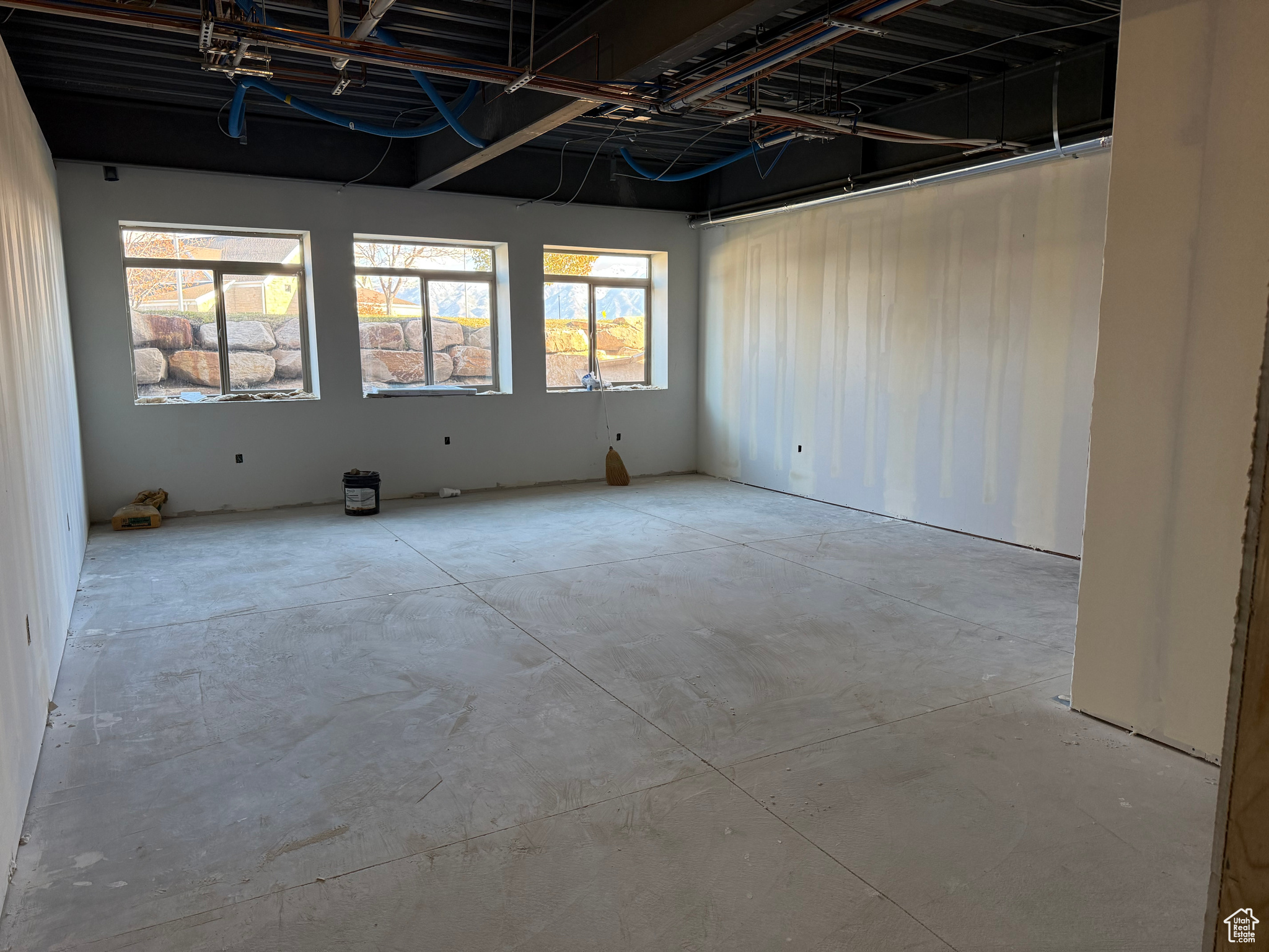 PARK - Commercial Lease