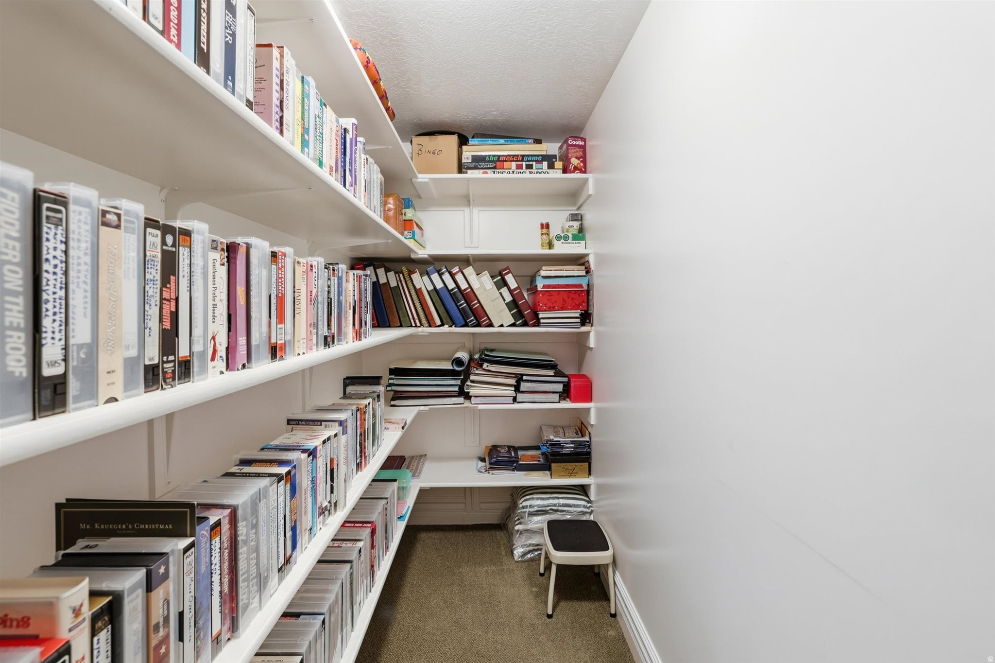 HAMPTONS ON THE GREEN - Residential