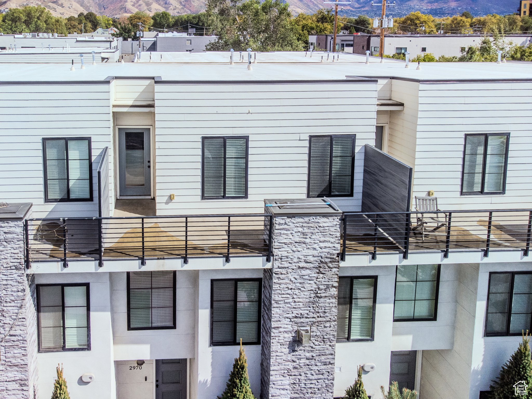 RICHMOND VIEW TOWNHOMES - Residential