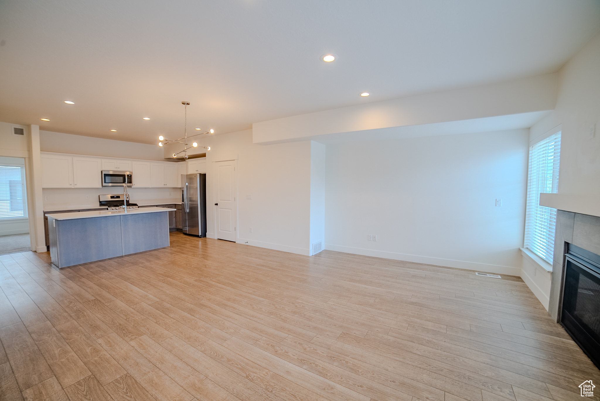 RICHMOND VIEW TOWNHOMES - Residential