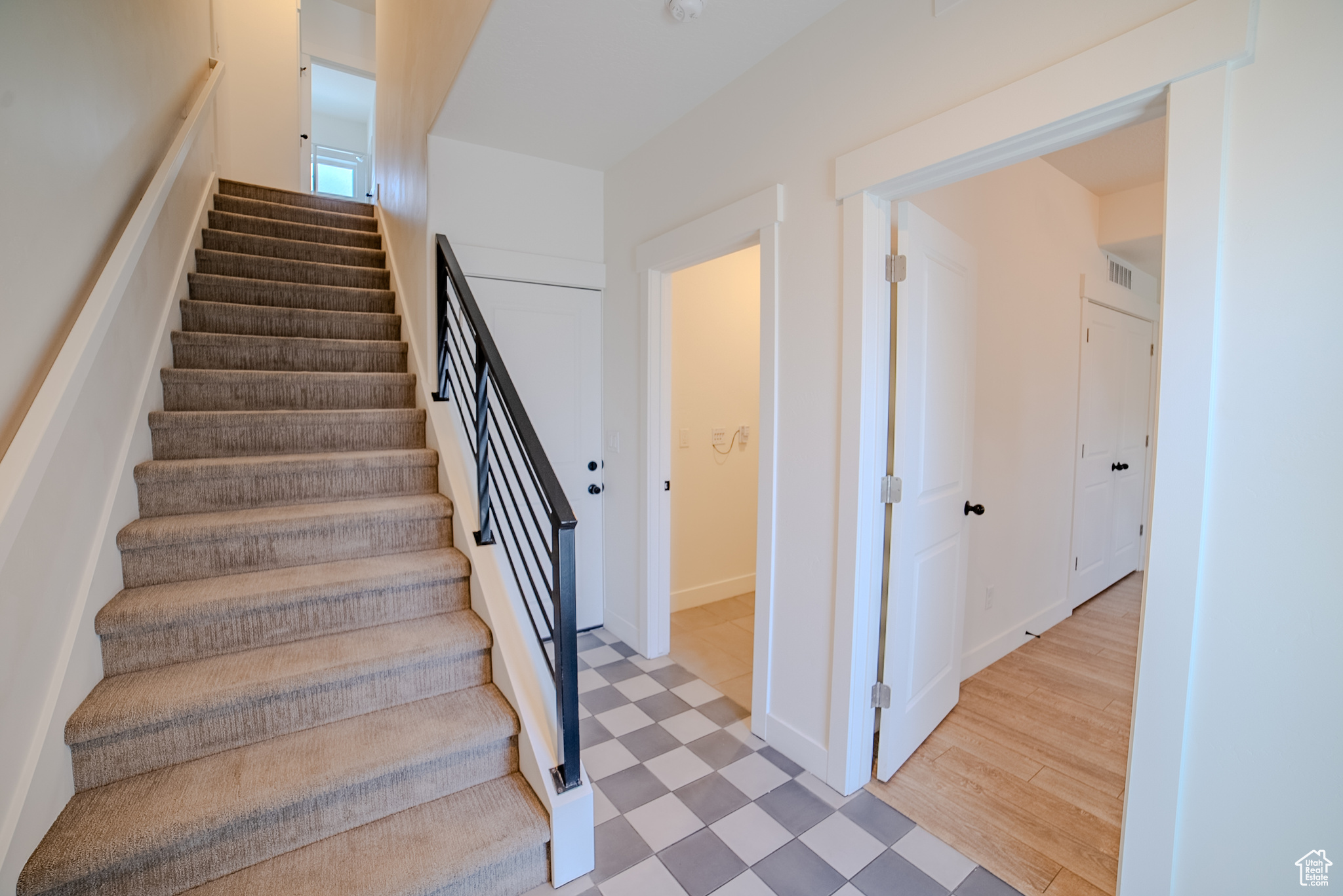 RICHMOND VIEW TOWNHOMES - Residential