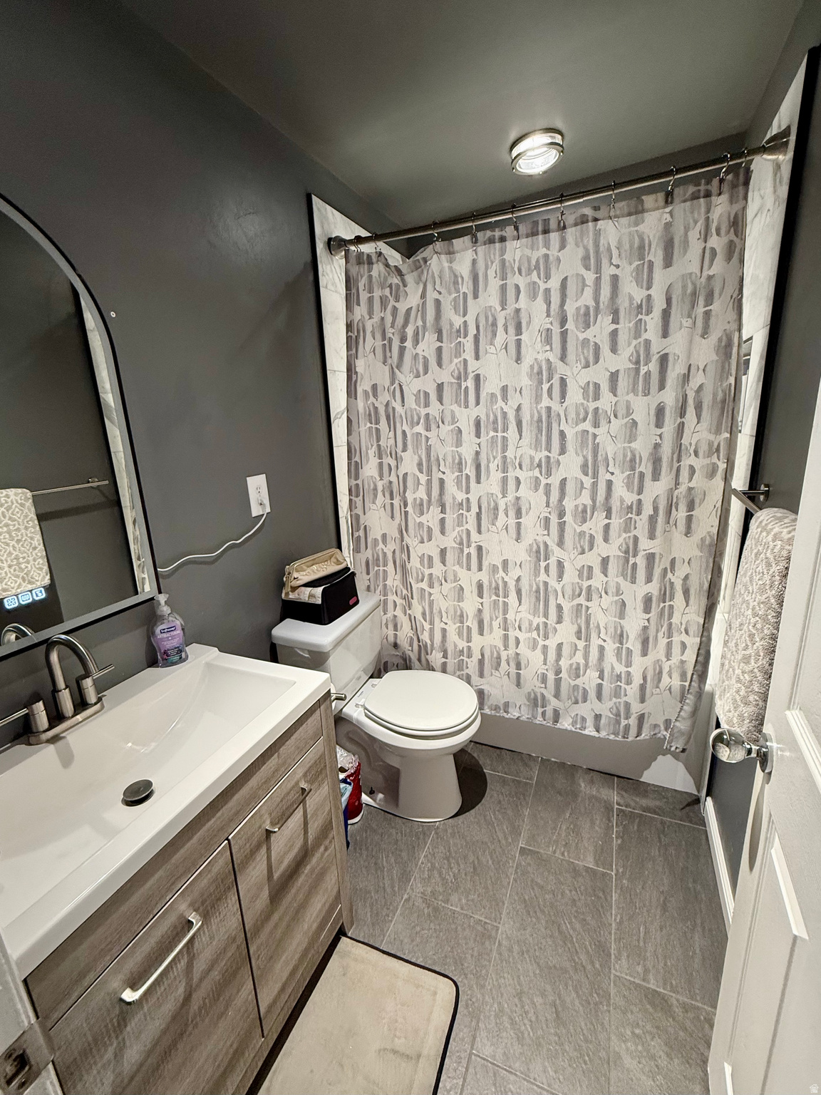 WARRWOOD - Residential