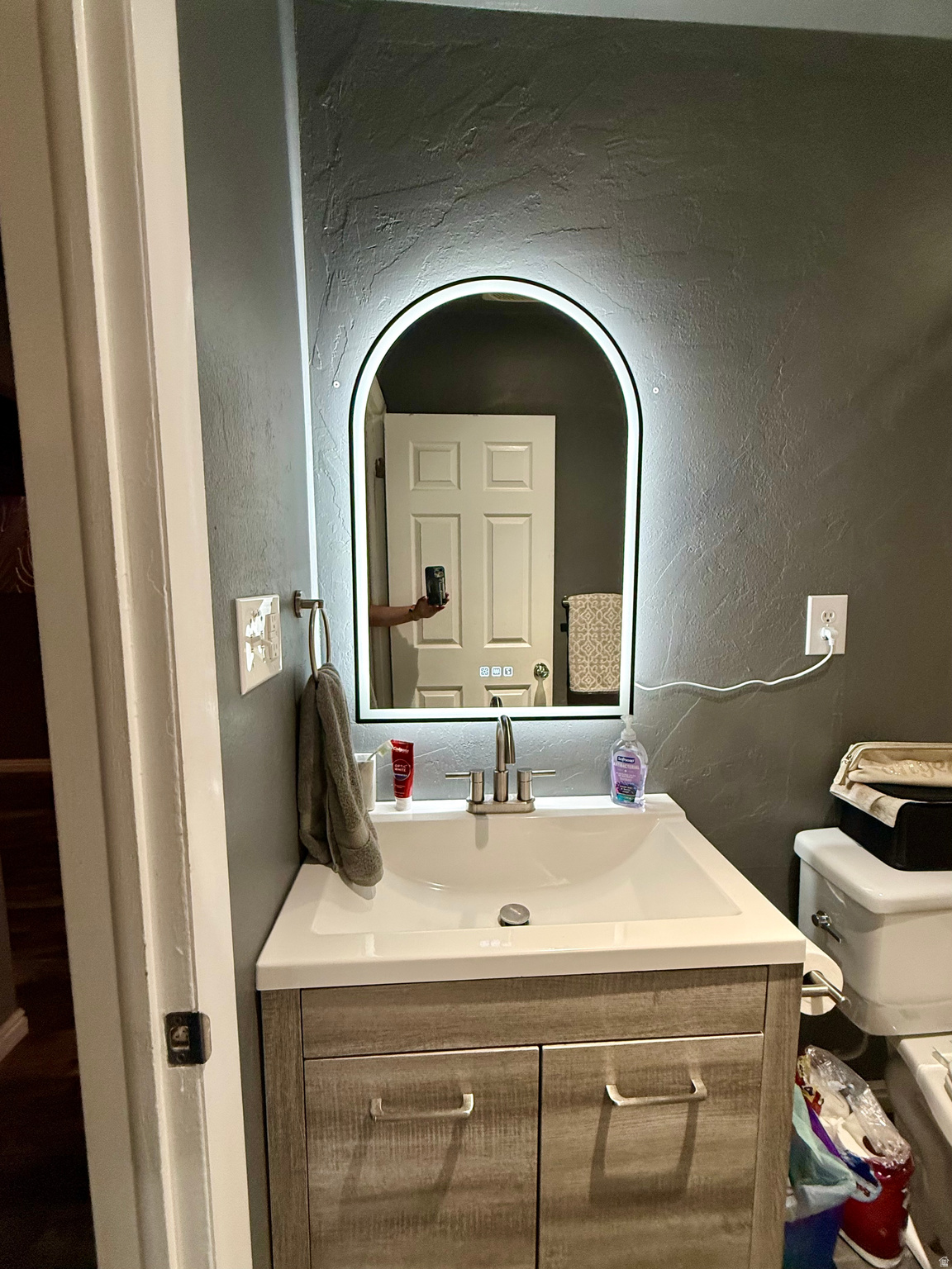 WARRWOOD - Residential