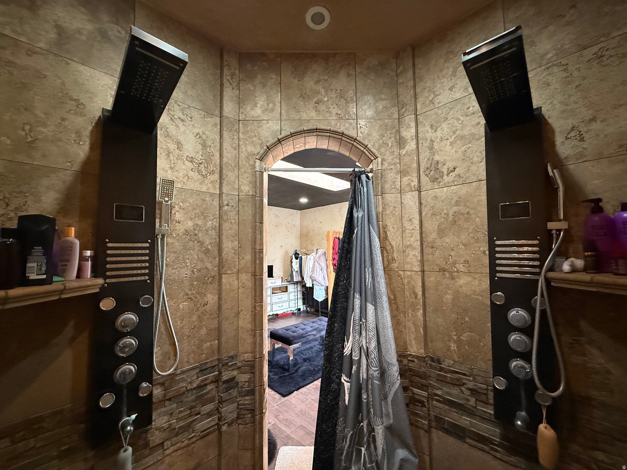 WARRWOOD - Residential