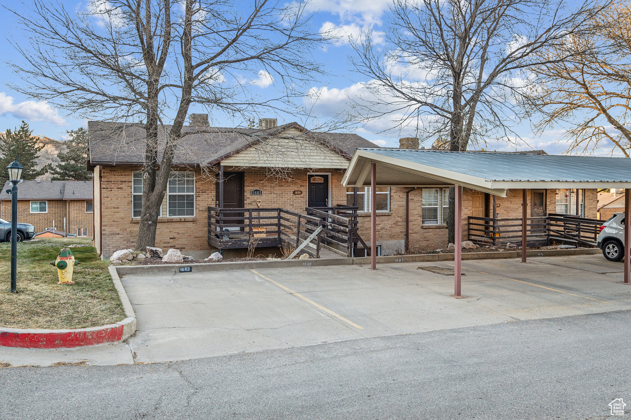 CANYON TERRACE - Residential