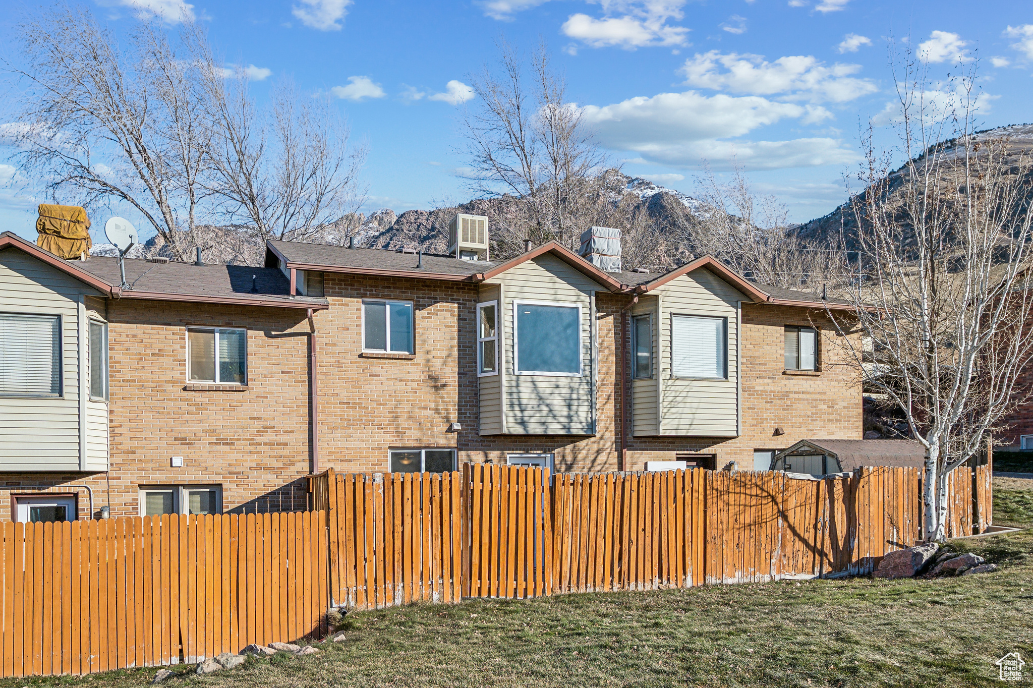 CANYON TERRACE - Residential