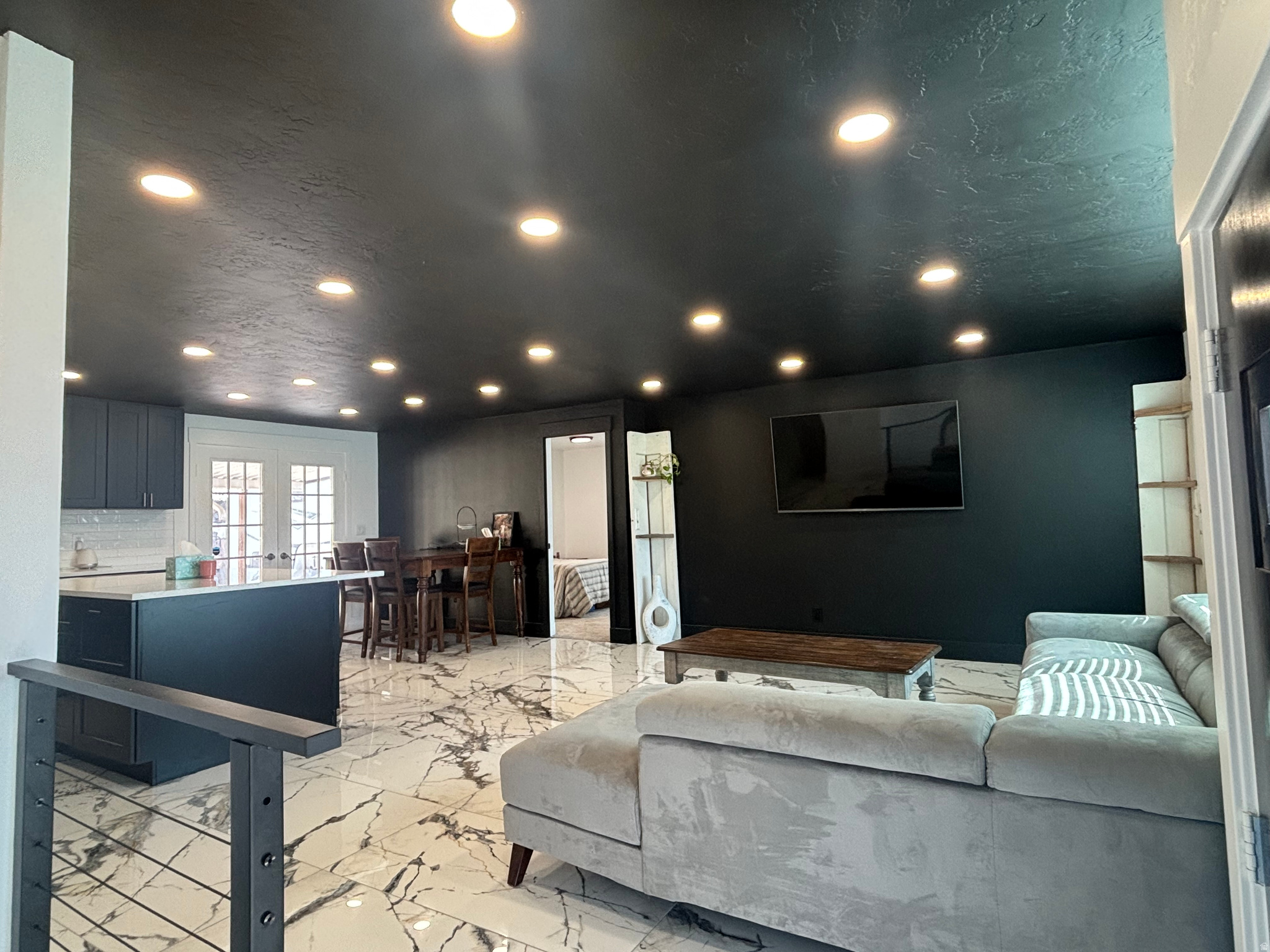 WHITE CITY - Residential