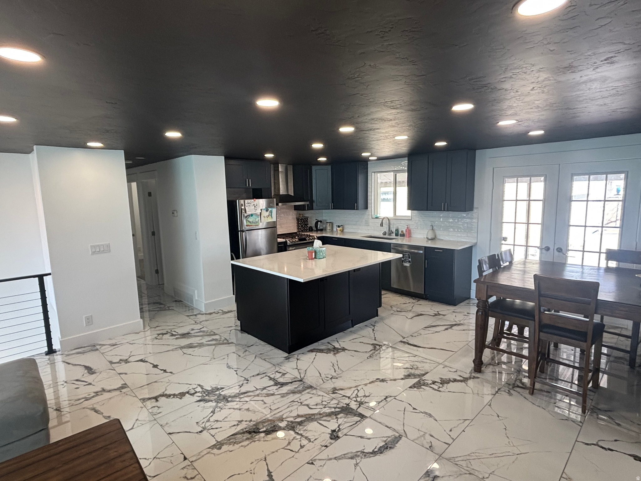 WHITE CITY - Residential