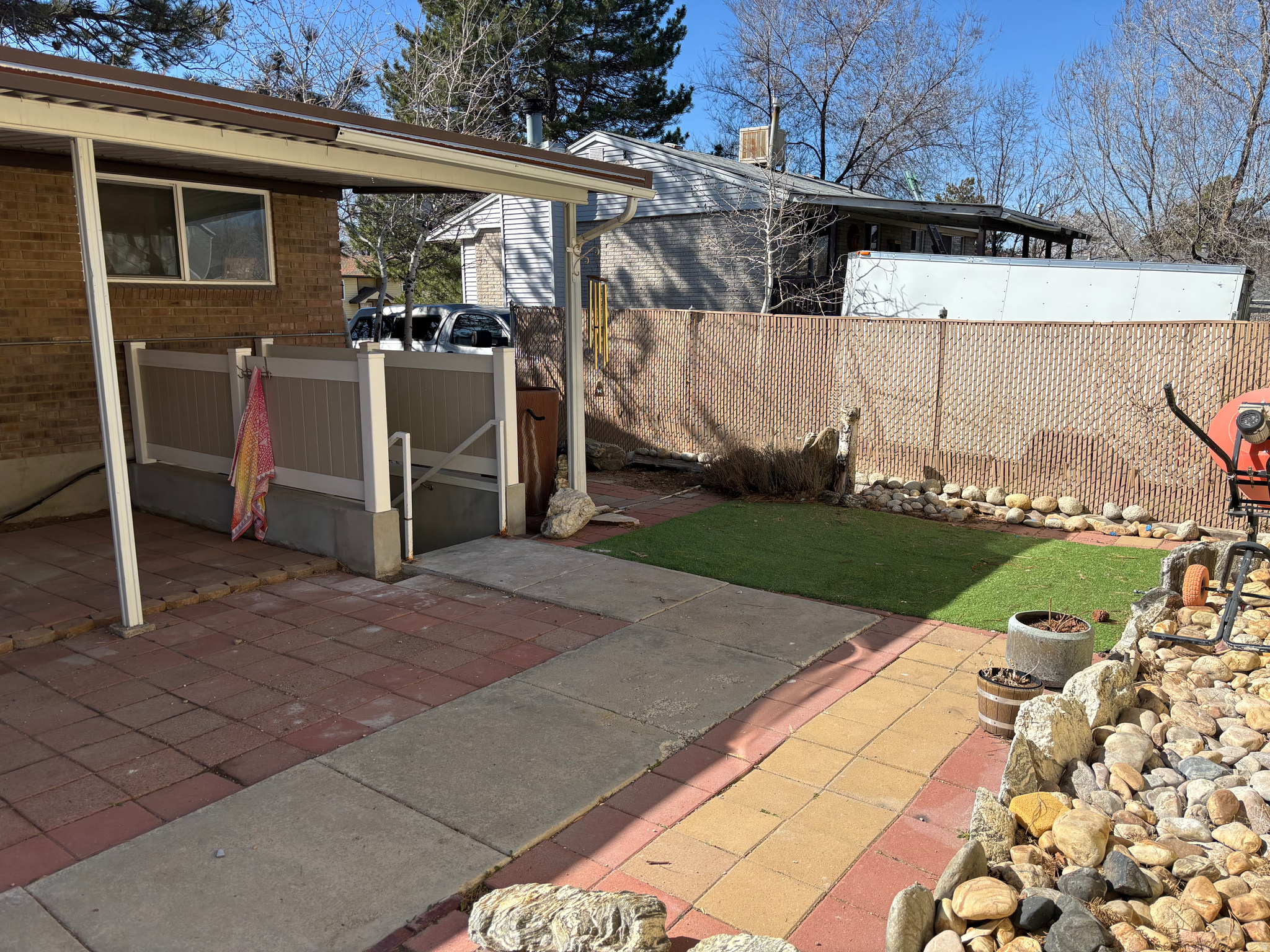 WHITE CITY - Residential