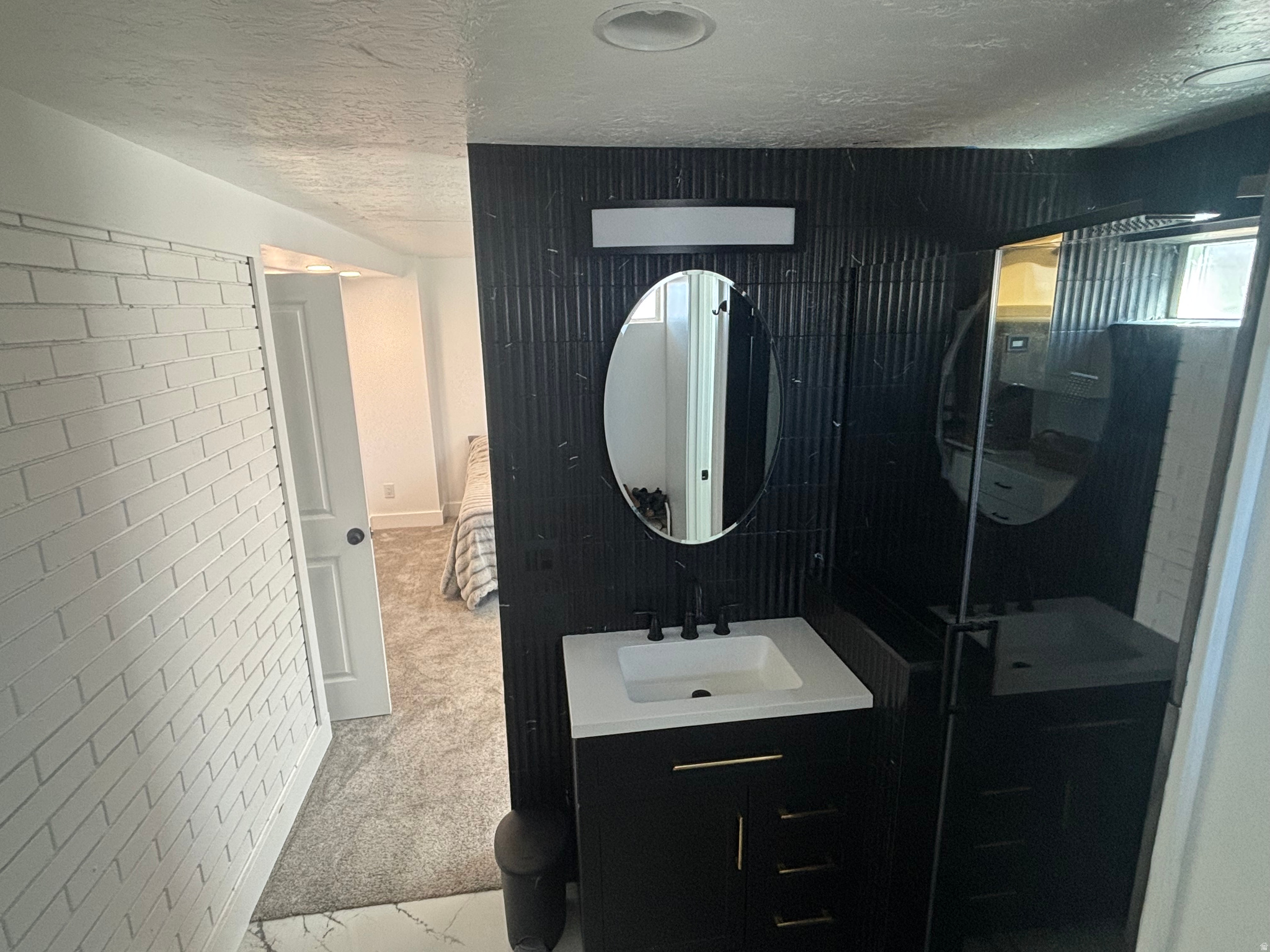 WHITE CITY - Residential