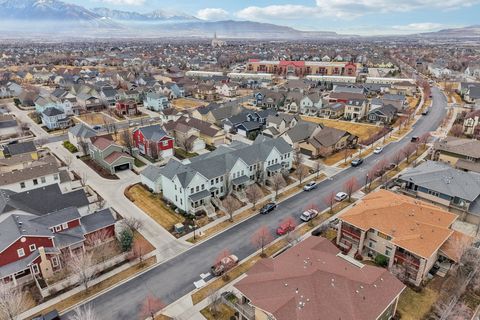 Tiny photo for 10693 S TOPVIEW RD W, South Jordan, UT 84095 (MLS # 2139919)