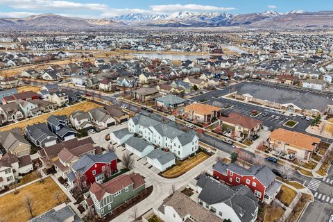 Tiny photo for 10693 S TOPVIEW RD W, South Jordan, UT 84095 (MLS # 2139919)
