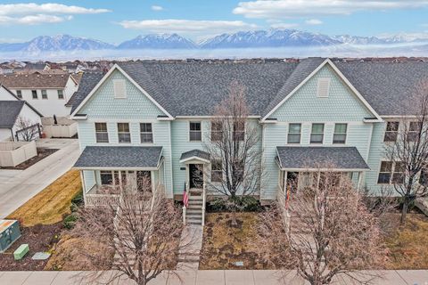 Photo of 10693 S TOPVIEW RD W, South Jordan, UT 84095 (MLS # 2139919)