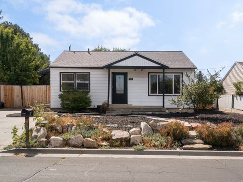 Photo of 97 W LESTER AVE, Murray, UT 84107 (MLS # 2186870)