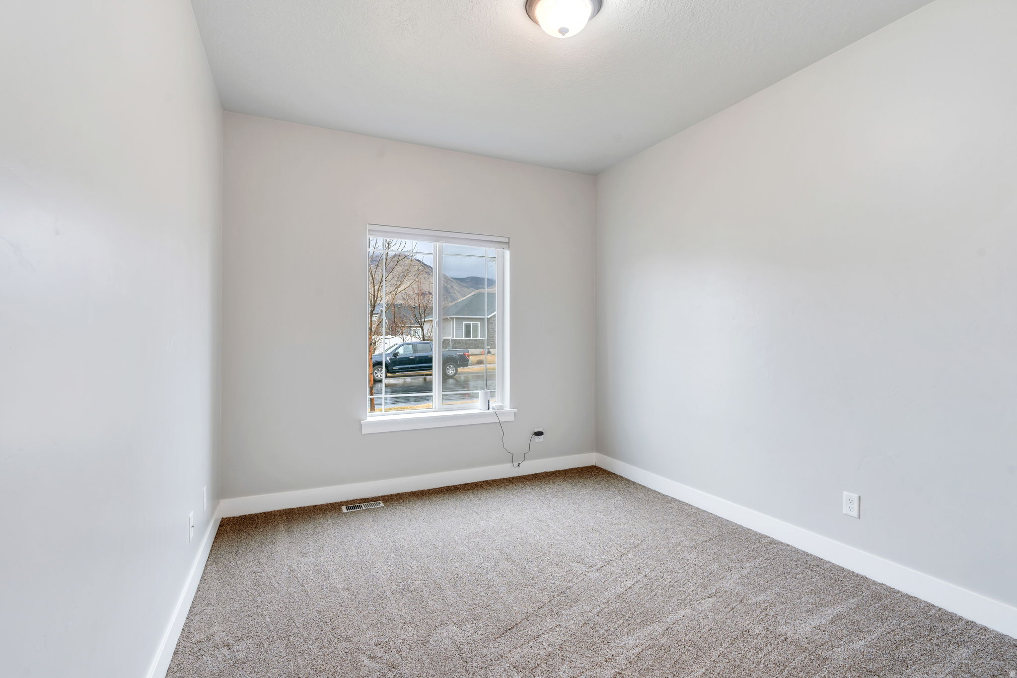 MAPLE BREEZE - Residential