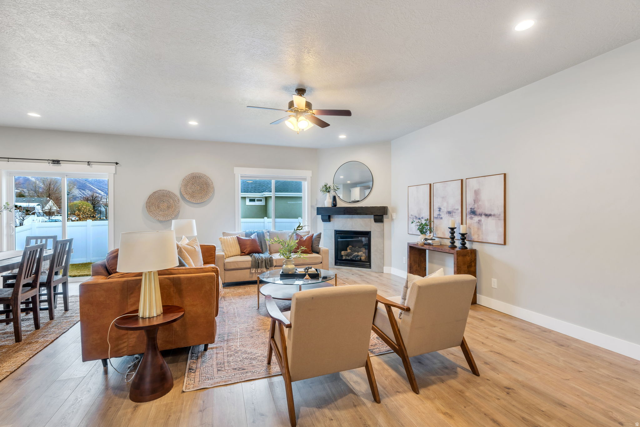 MAPLE BREEZE - Residential