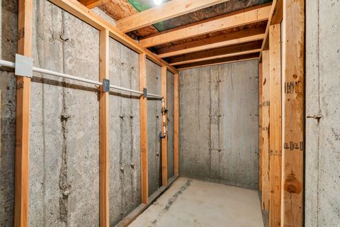 Tiny photo for 84 E 530 N, Mapleton, UT 84664 (MLS # 2139541)