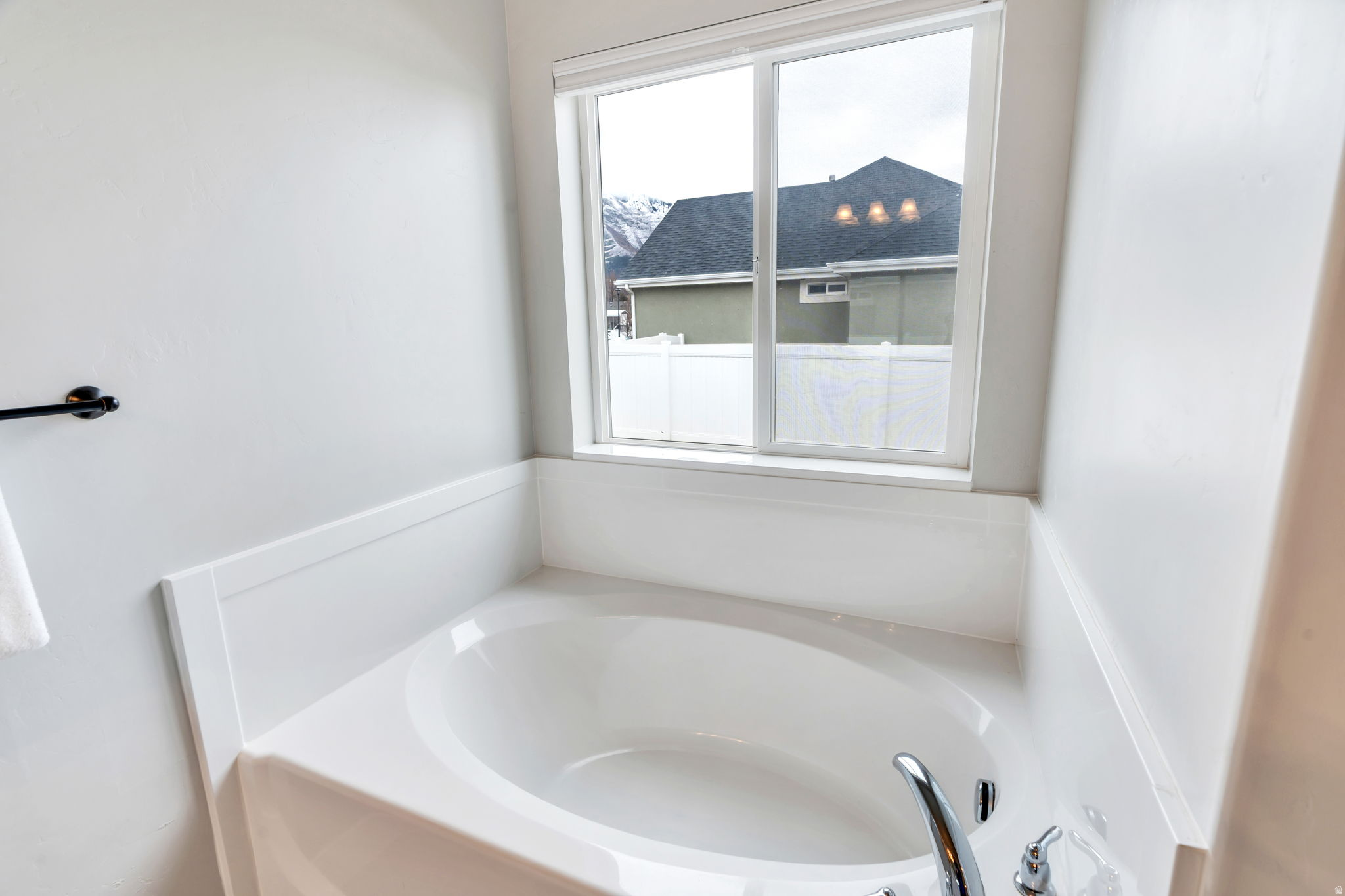 MAPLE BREEZE - Residential