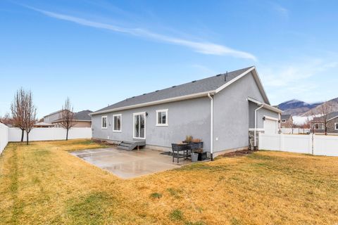 Tiny photo for 84 E 530 N, Mapleton, UT 84664 (MLS # 2139541)