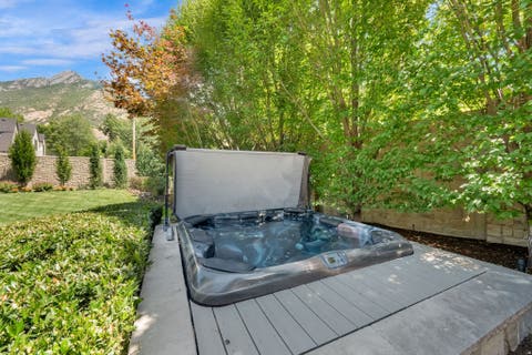 Tiny photo for 5083 S CLARENDEN PL E, Holladay, UT 84117 (MLS # 2170514)