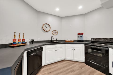 Tiny photo for 5083 S CLARENDEN PL E, Holladay, UT 84117 (MLS # 2170514)