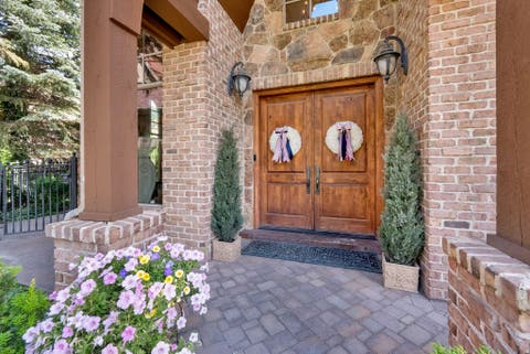 Tiny photo for 5083 S CLARENDEN PL E, Holladay, UT 84117 (MLS # 2170514)