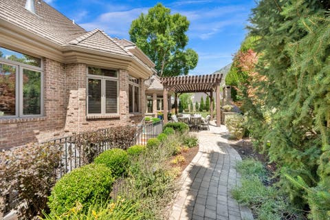 Tiny photo for 5083 S CLARENDEN PL E, Holladay, UT 84117 (MLS # 2170514)