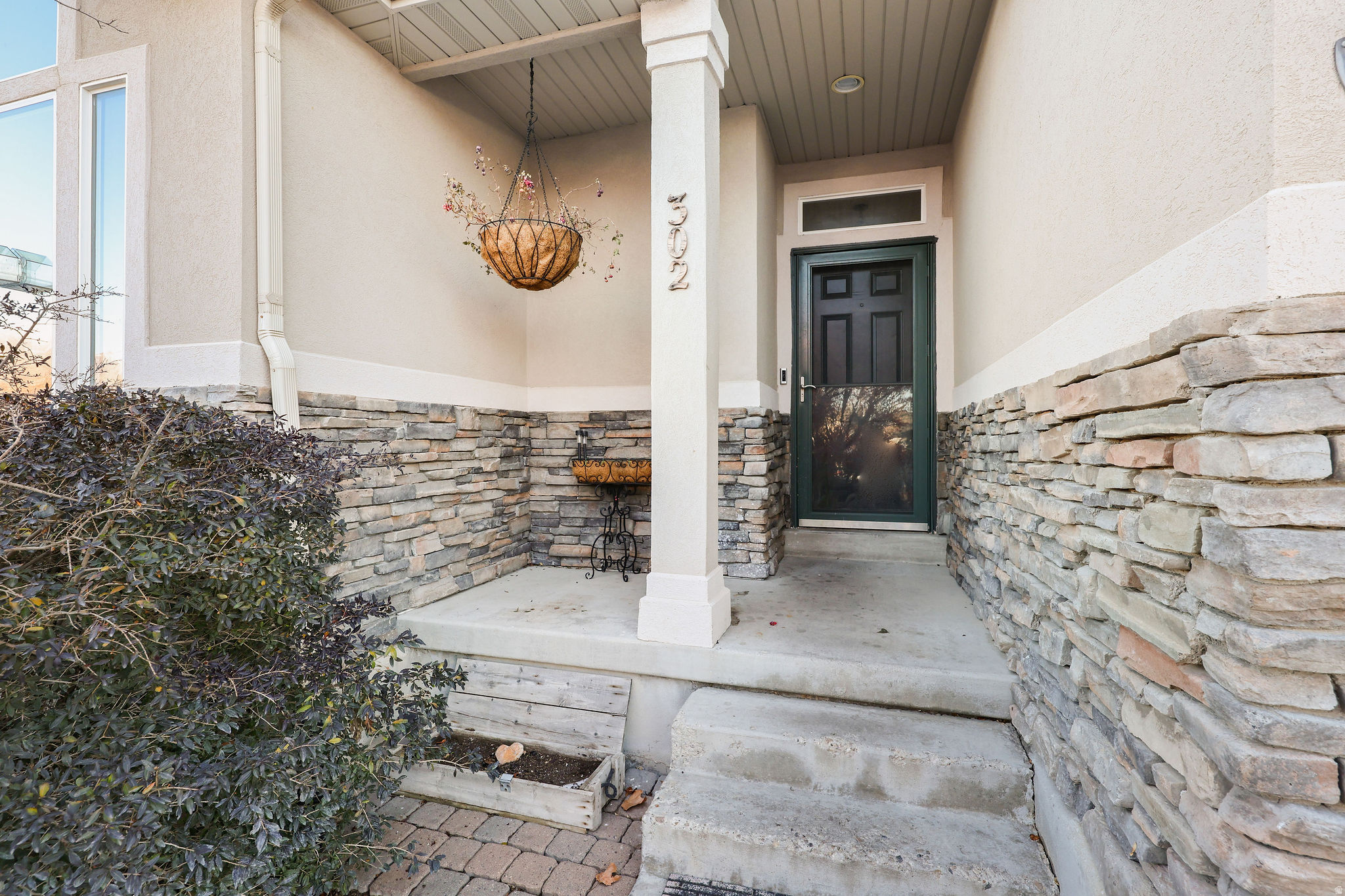 COUNTRY CROSSING - Residential