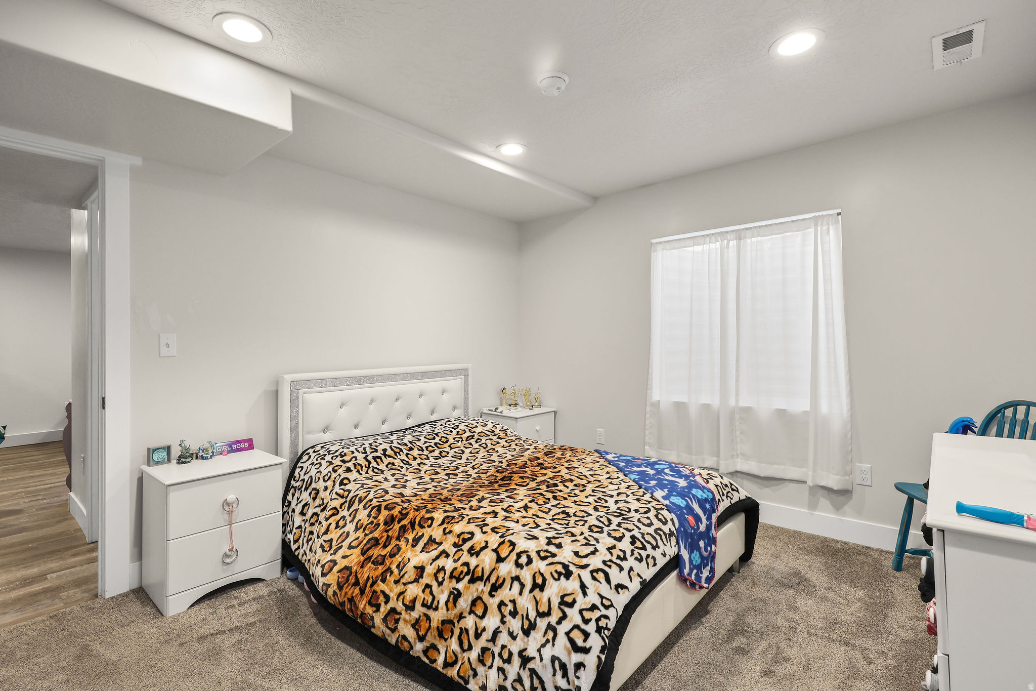 COUNTRY CROSSING - Residential