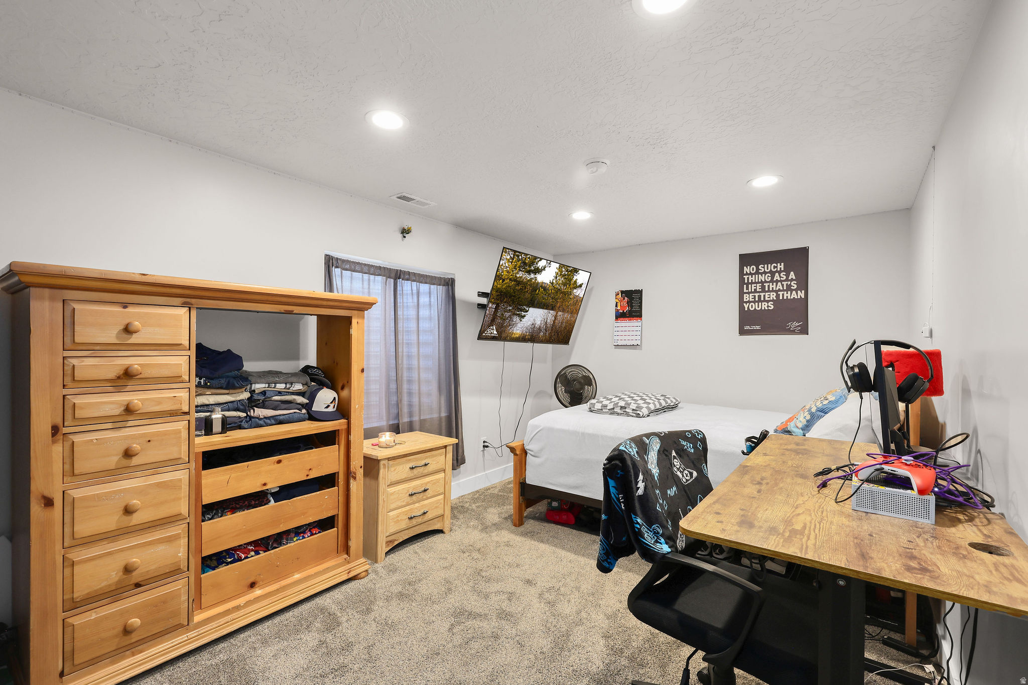 COUNTRY CROSSING - Residential