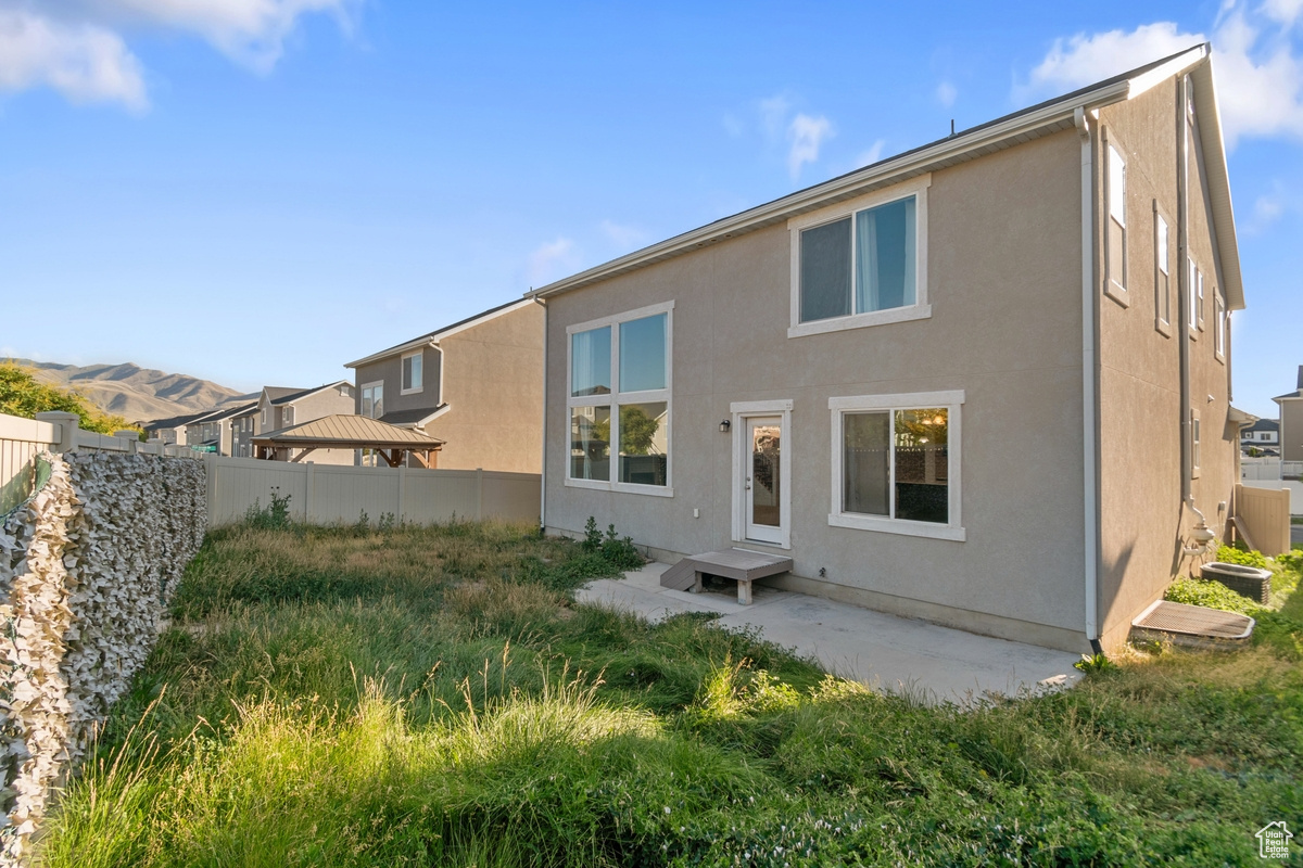 QUAILHILL - Residential