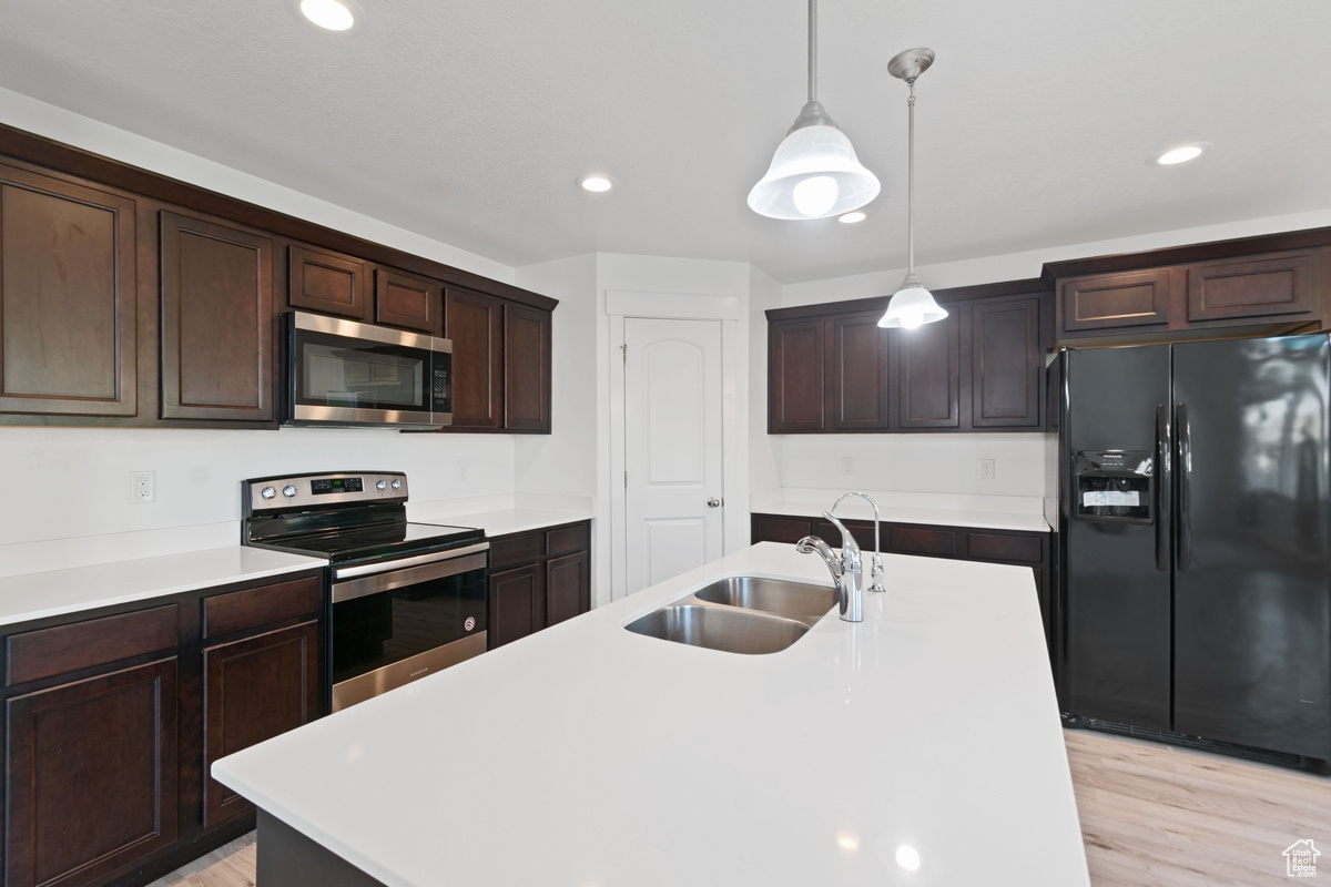 QUAILHILL - Residential