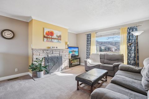 Tiny photo for 468 W 3200 S, Bountiful, UT 84010 (MLS # 2136468)