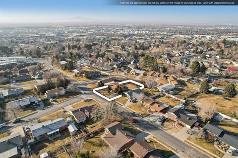 Tiny photo for 468 W 3200 S, Bountiful, UT 84010 (MLS # 2136468)