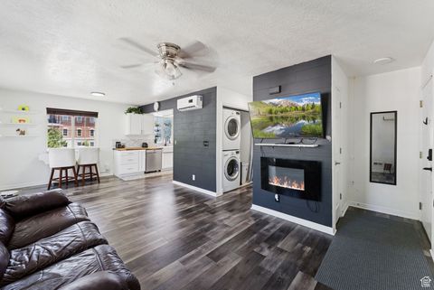 Photo of 258 W 400 N, Orem, UT 84057 (MLS # 2115529)