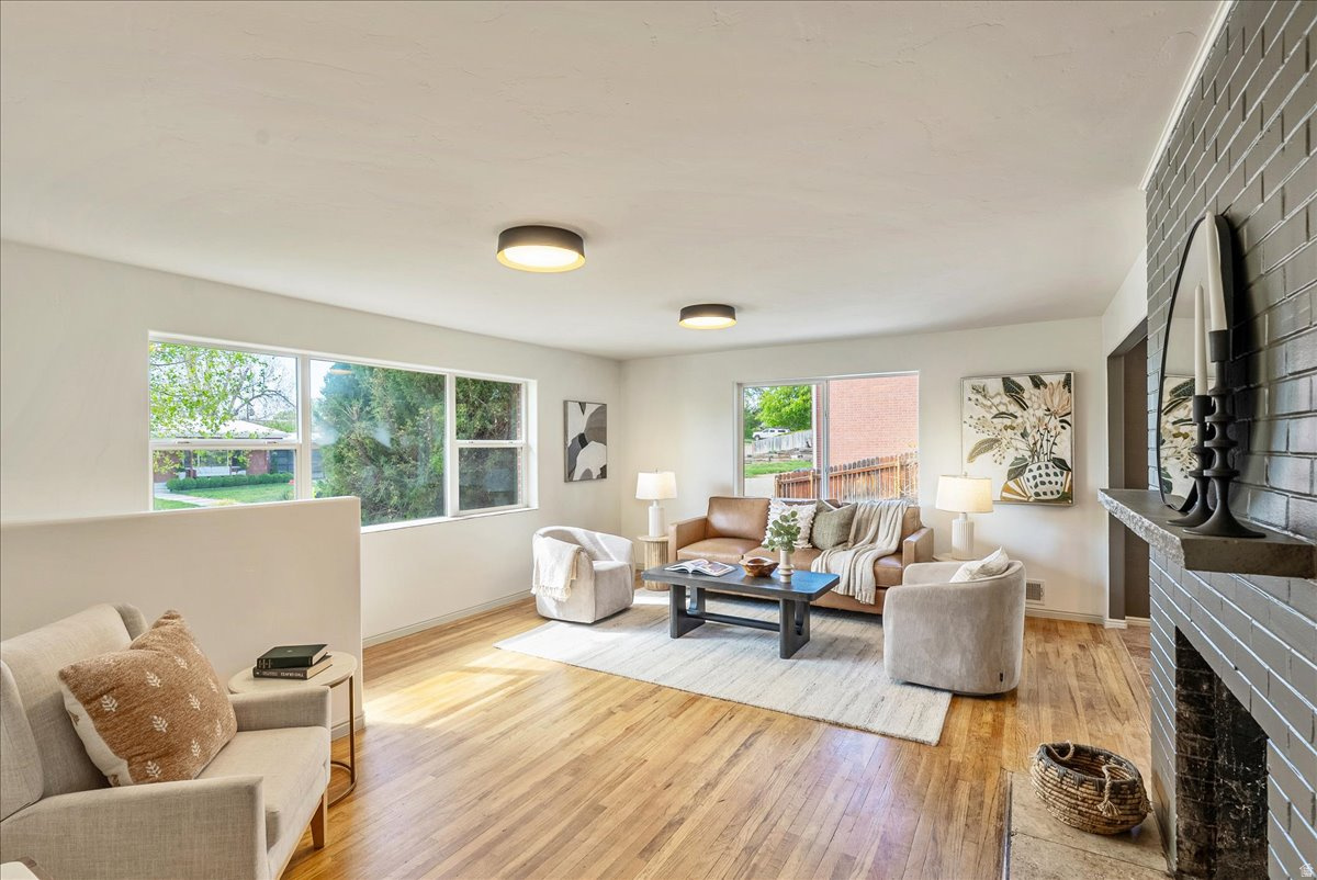 BROOKWOOD SU - Residential
