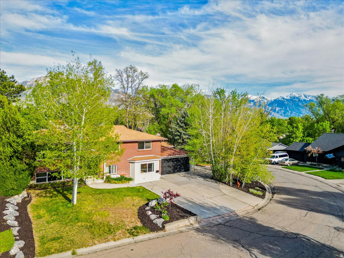 BROOKWOOD SU - Residential