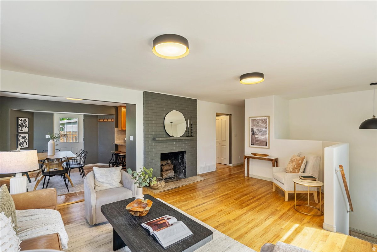 BROOKWOOD SU - Residential