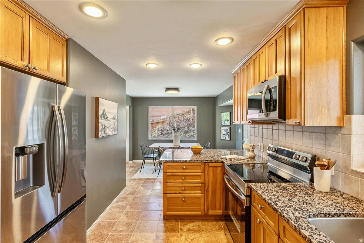 BROOKWOOD SU - Residential