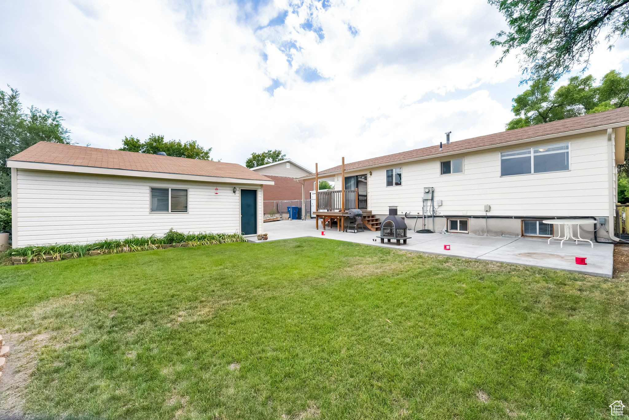 HAPPY VALLEY - Residential