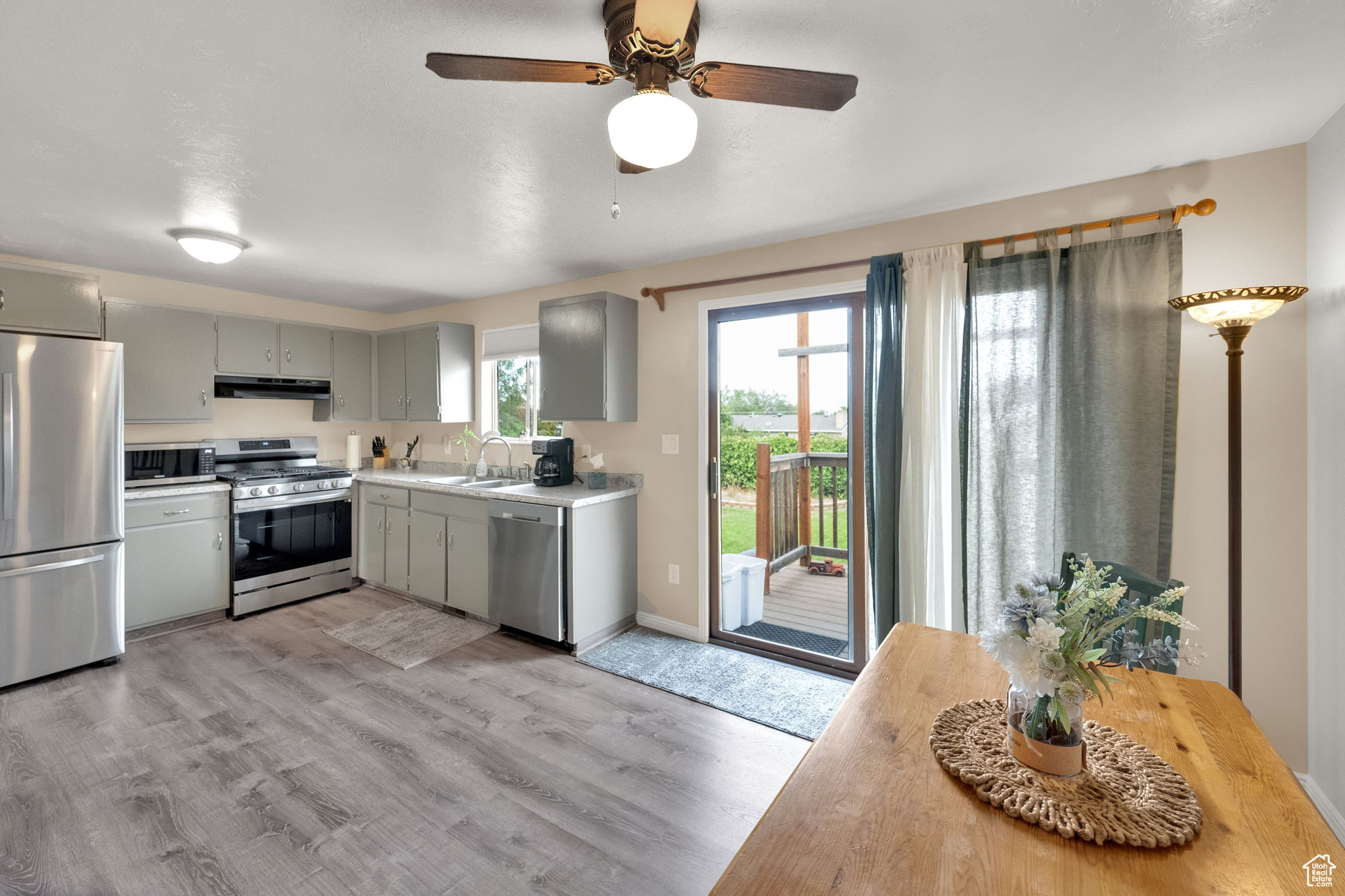 HAPPY VALLEY - Residential