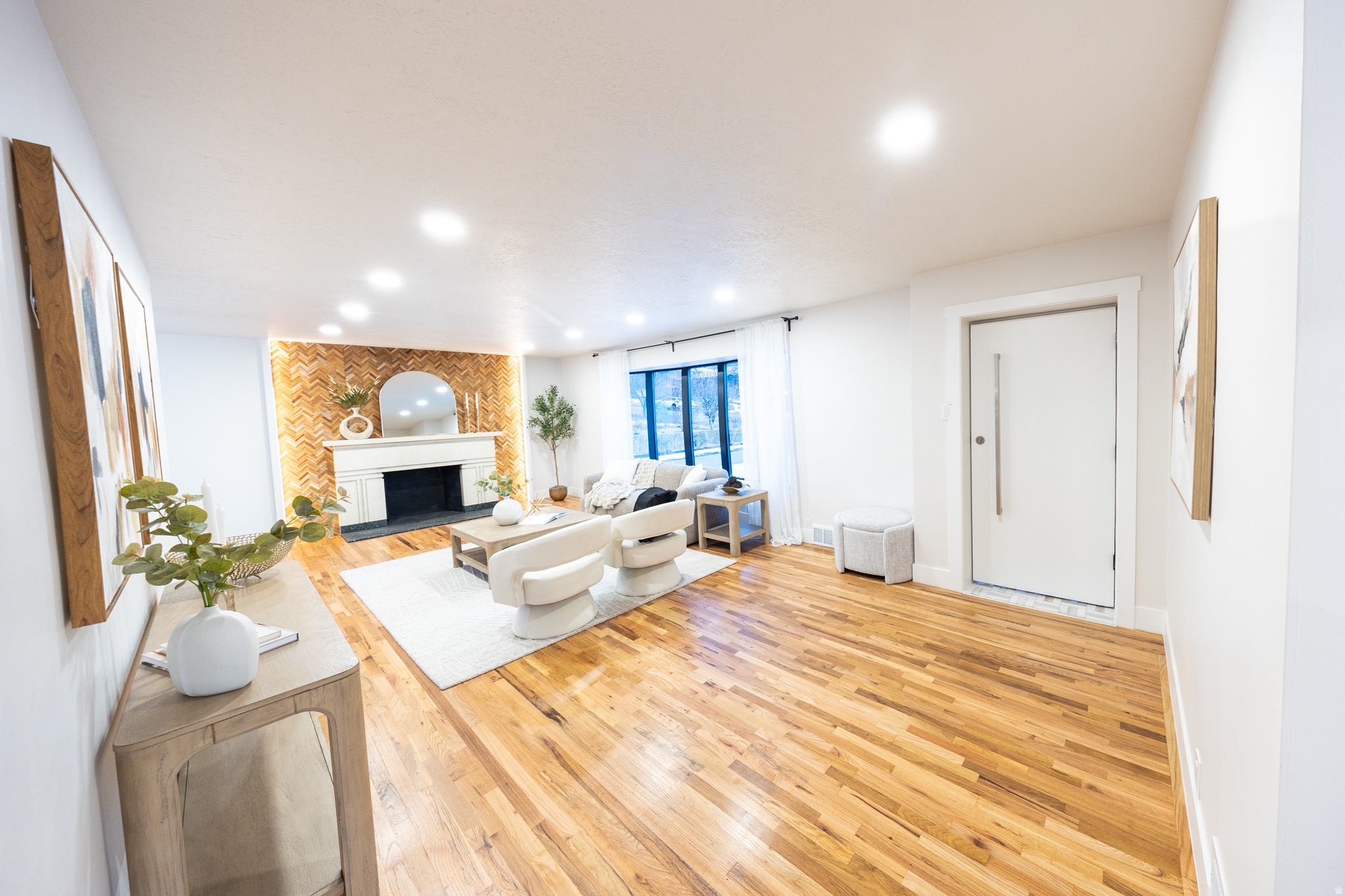 SKYLINE HEIG - Residential