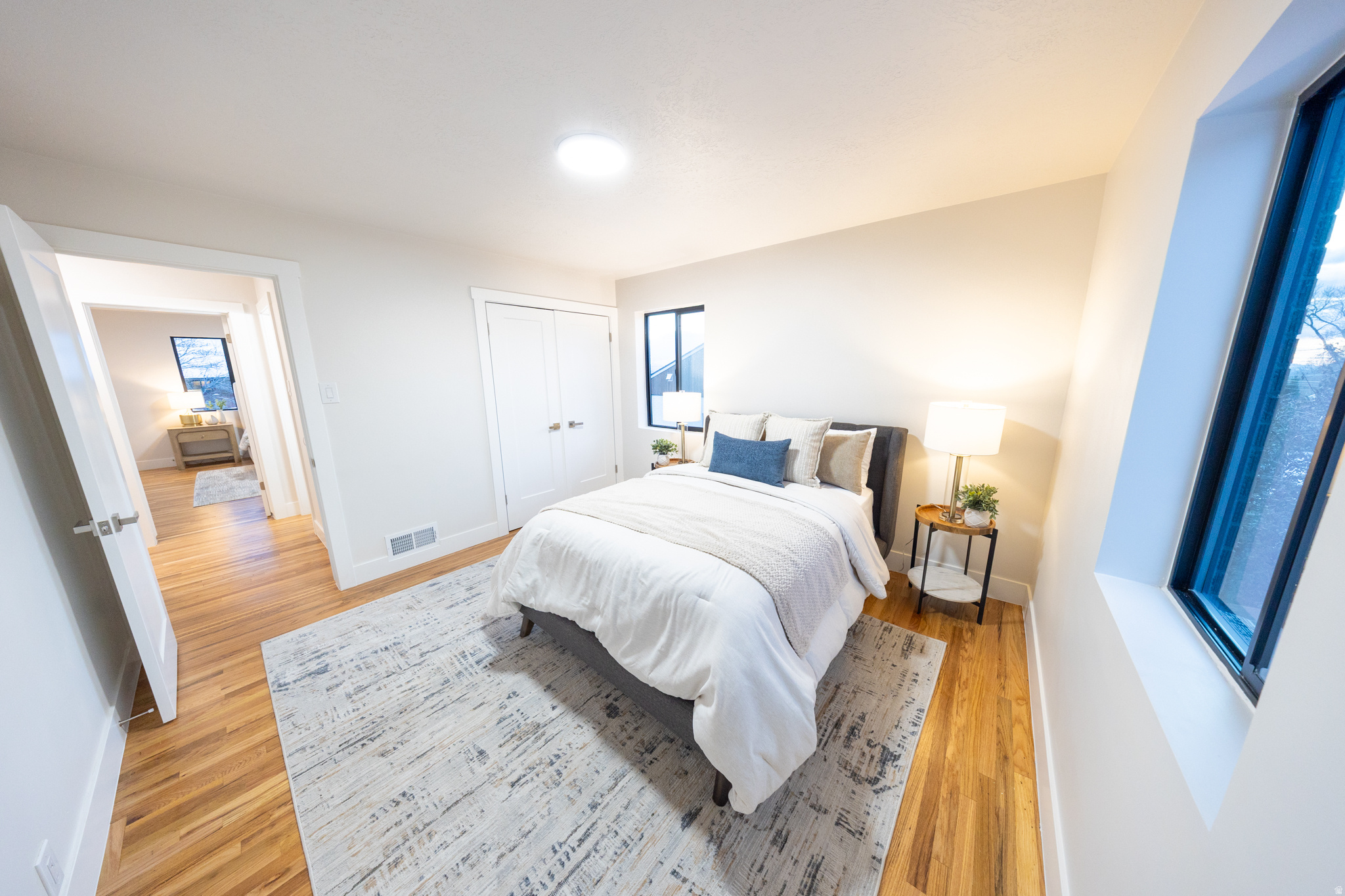 SKYLINE HEIG - Residential