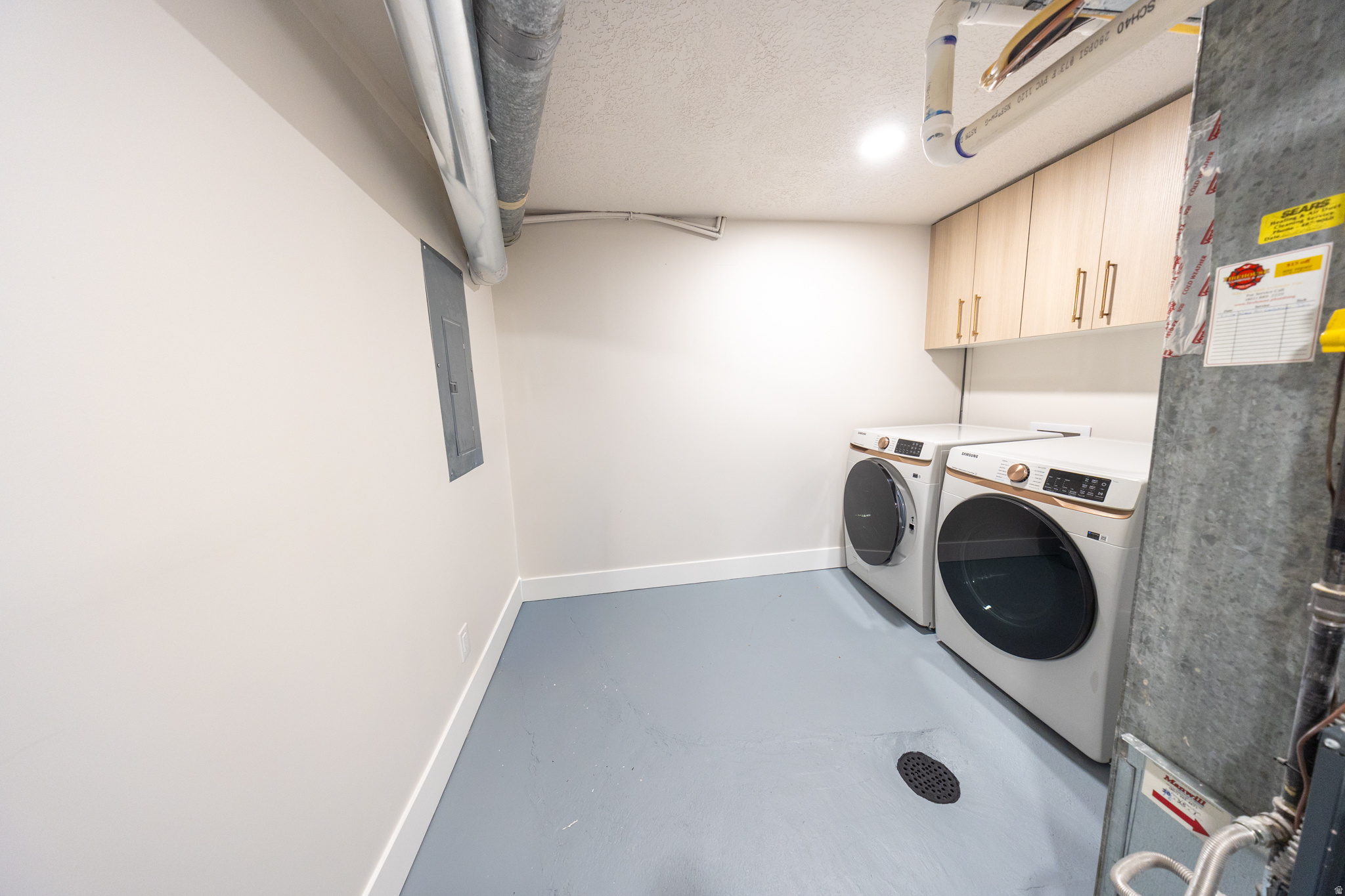 SKYLINE HEIG - Residential