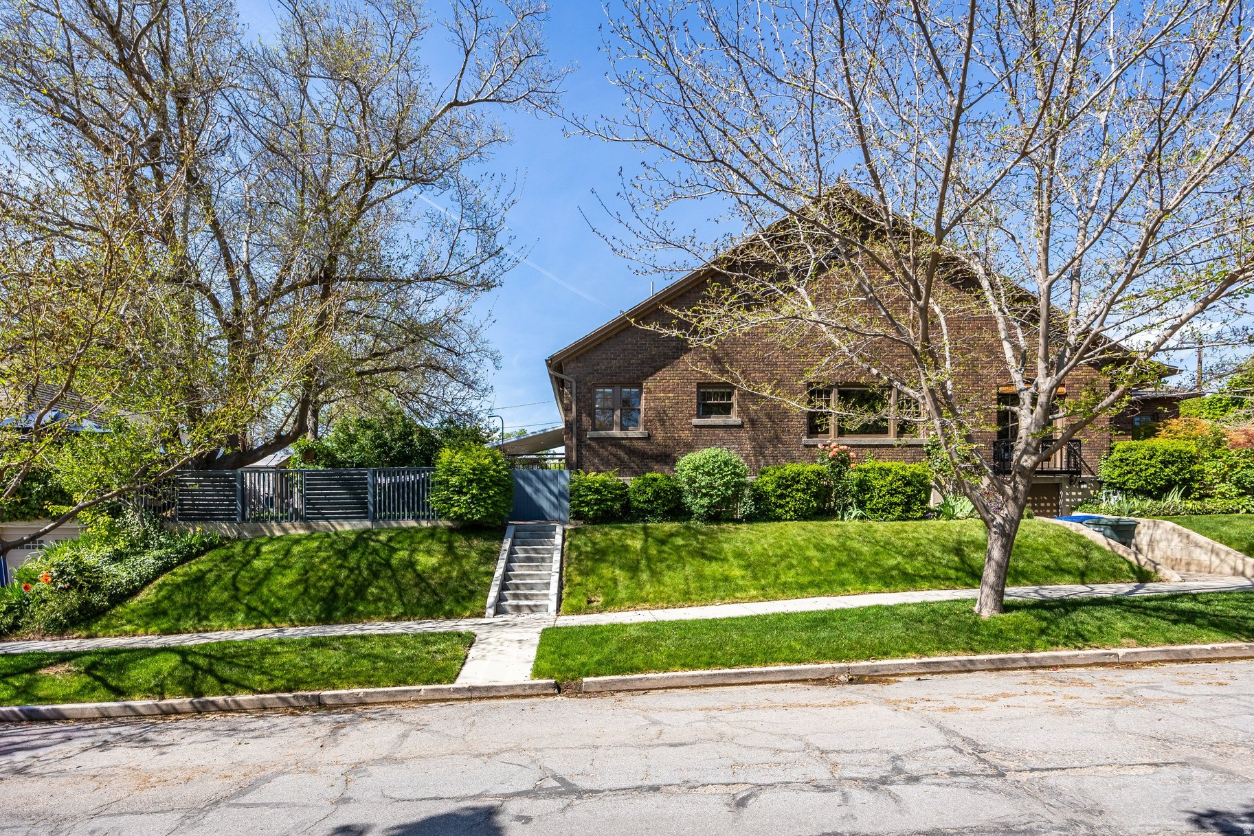 GILMER PARK - Residential