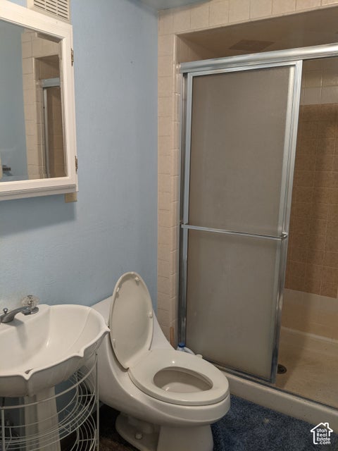 Tiny photo for 644 W LAMPLIGHTER WAY, Riverdale, UT 84405 (MLS # 2190544)