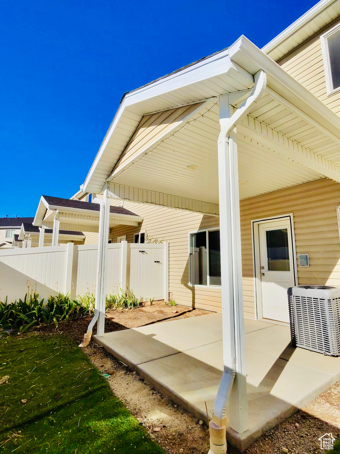 CEDAR BEND - Residential