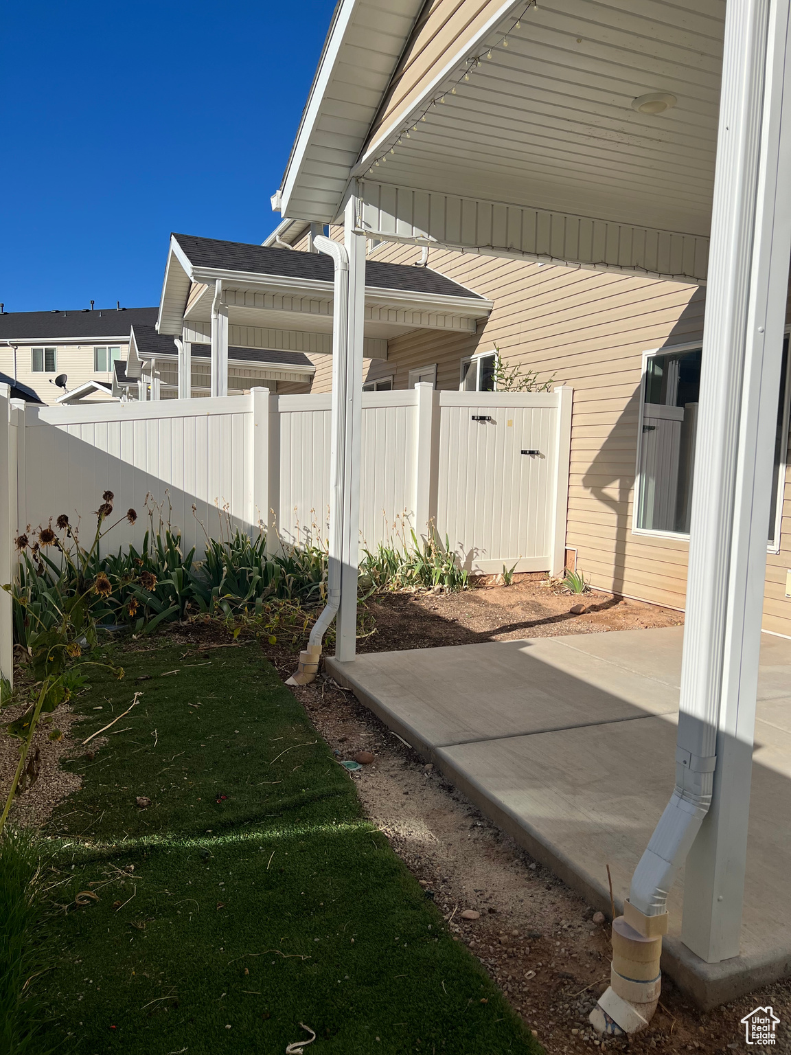 CEDAR BEND - Residential
