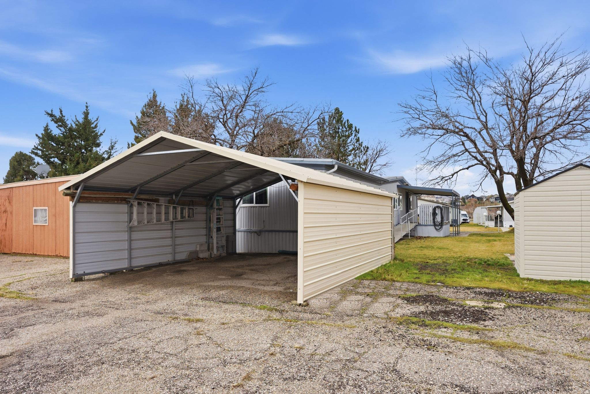 WINCHESTER - Residential